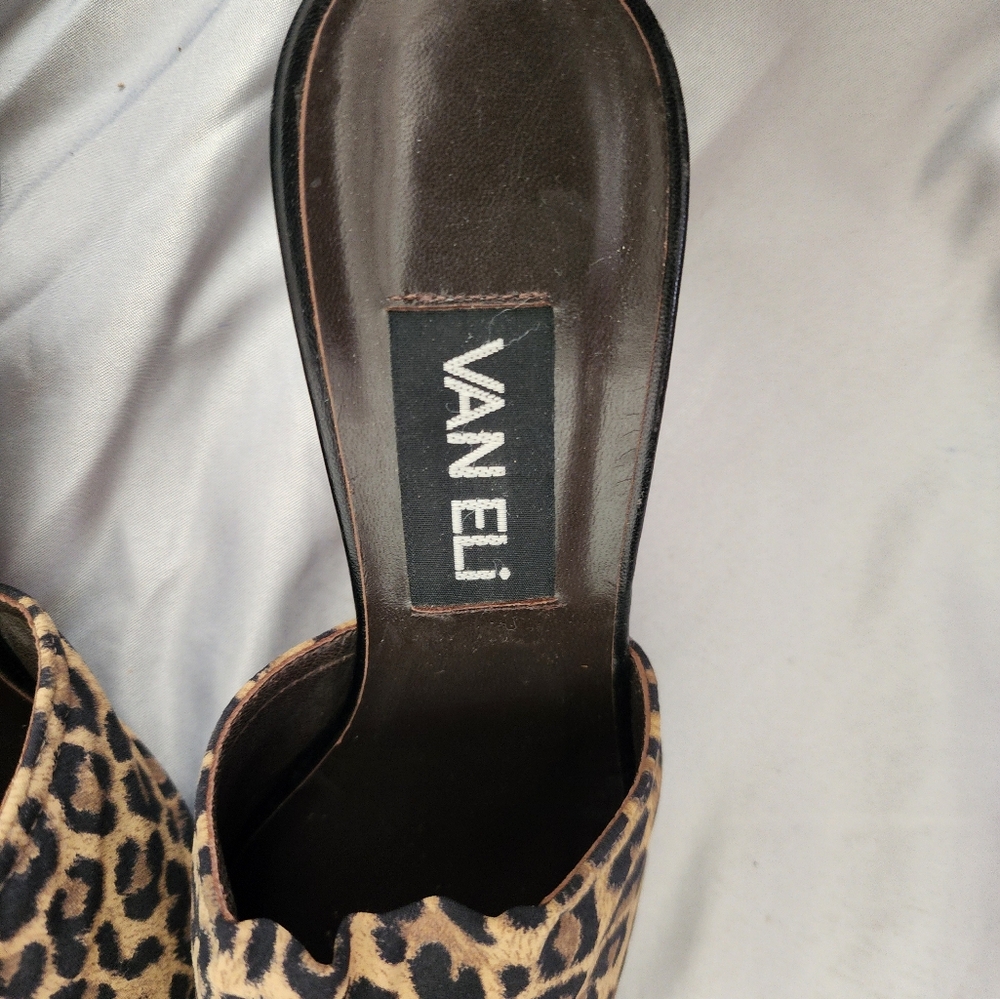 Vaneli Leopard Print Top Leather Bottom Mules Tan Size 6 M - Picture 5 of 8